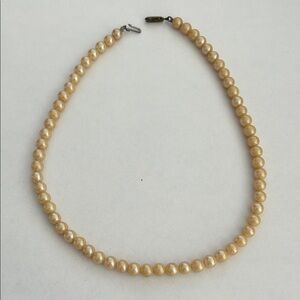 Elegant Vintage Cream Pearl Necklace